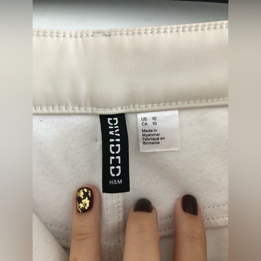 H&M Divided Vegan Faux Leather Pants Cream Off White Size 10 Excellent Condition - Picture 7 of 10